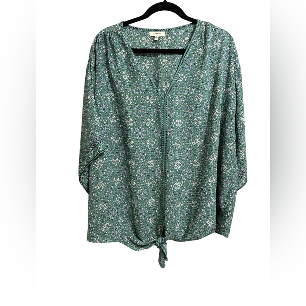 Max Studio Green Geometric Paisley Boho Front Tie Flowy Top 3X Cropped V-cut